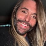 Integrante do "Queer Eye" mostra resultado após perder 30 kg