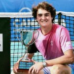 Tenista campeão João Fonseca segue dieta com suco de beterraba, tâmaras e banana