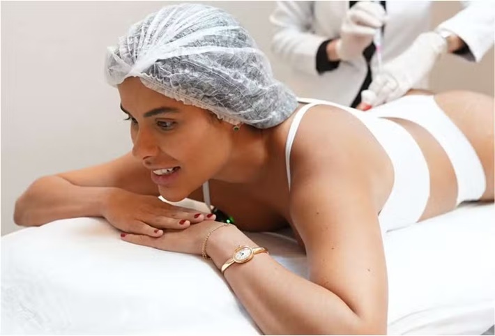 Munik Nunes faz harmonização glútea após a maternidade: “Meu bumbum foi embora com a gordura”