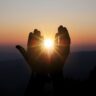 Truque da luz solar pode reduzir a fadiga pela manhã, sugere estudo; conheça