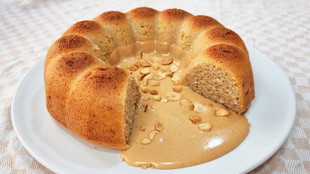 Bolo low carb incrível! Delicioso, sem trigo, sem leite, fácil, barato e rápido (baixo em carboidratos)