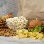 Alimentos ultraprocessados podem afetar humor e aumentar risco de depressão; entenda