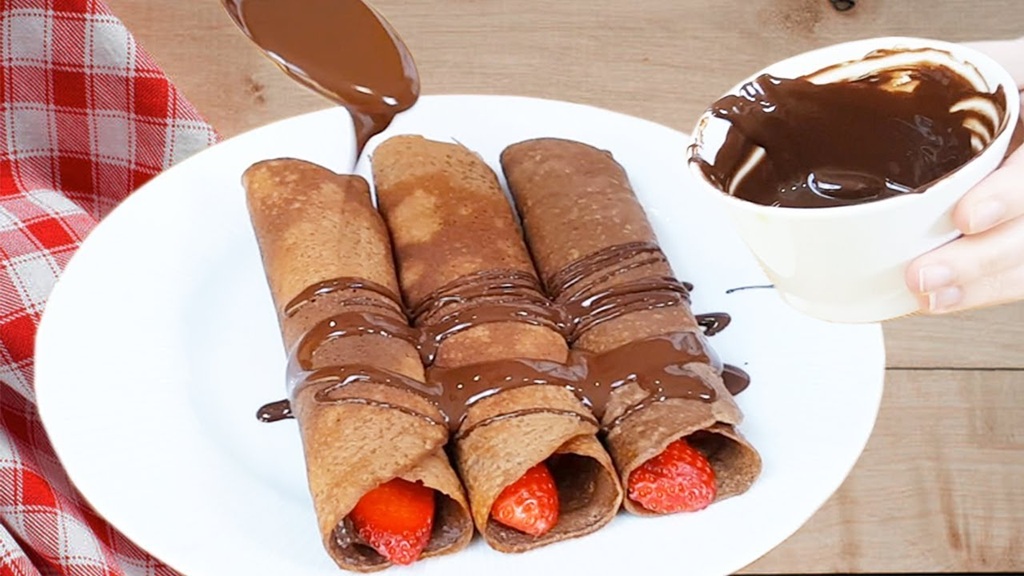 Panqueca low carb super fácil e saudável - Sem açúcar, rápida e muito baixa em carboidratos