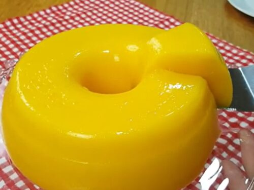 Pudim delicioso com poucas calorias e sem açúcar - Fácil, sem leite e sem forno!