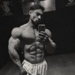 1 kg de arroz, 2 bananas e 1 kg de carne todo dia: conheça a dieta que fez Ramon Dino ter 101 kg de puro músculo