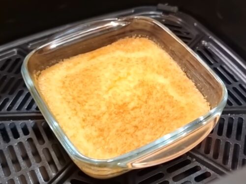Bolo de coco na air fryer que viralizou! Sem farinha, açúcar e leite!