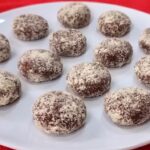 Só 2 minutos, 4 ingredientes e low carb - Sem fogo, sem açúcar, rápida, fácil e deliciosa Só 2 minutos, 4 ingredientes e low carb - Sem fogo, sem açúcar, rápida, fácil e deliciosa