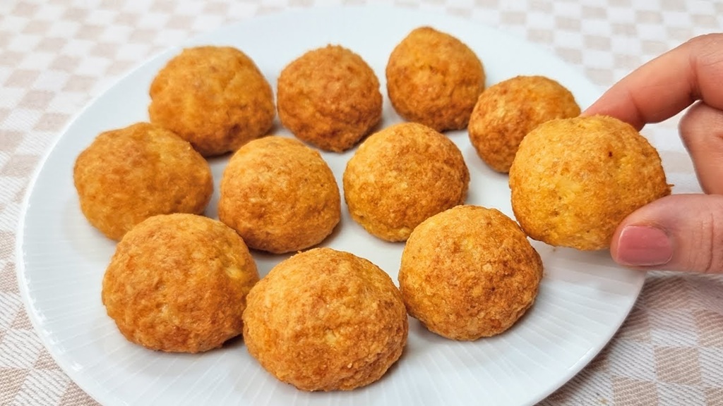 Sem farinha e fritura, zero carboidratos! Salgadinho fácil, rápida e saudável (low carb)