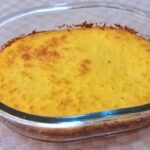 Quase zero carboidratos e só 4 ingredientes! Bolo de coco proteico e saudável