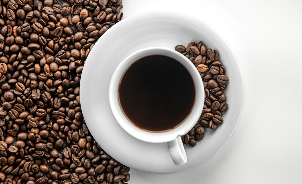 Café pode proteger pessoas contra batimentos cardíacos irregulares, diz estudo