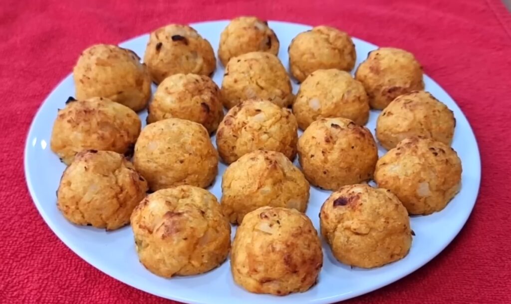 Salgado de 3 ingredientes - Sem farinha e fritura! Fácil, barato e maravilhoso!