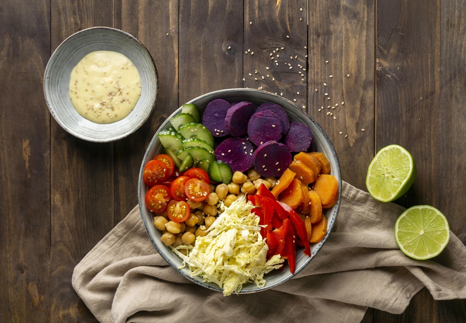 Dieta sem carne favorece a saúde do cérebro, indica novo estudo