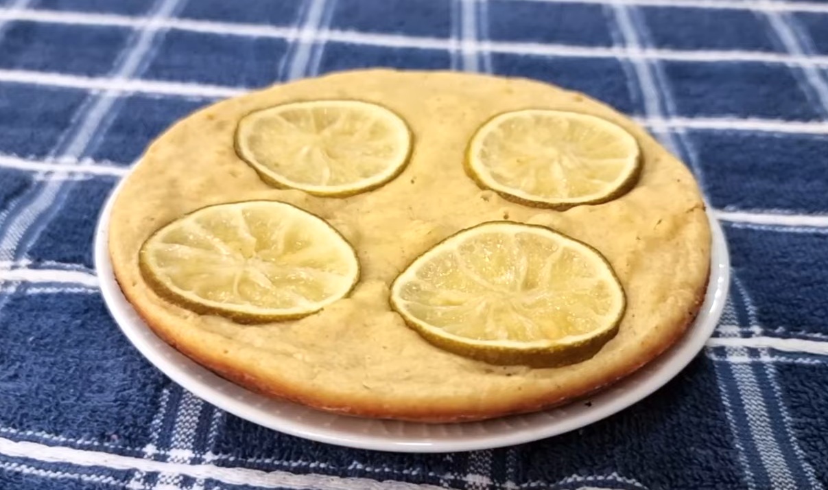 Bolo de limão de frigideira - Delicioso, saudável e poucas calorias (Sem açúcar e trigo) - Rápido!