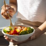 Nem dieta da moda, nem estética: o truque simples das 5 cores no prato que ajuda seu corpo no calor do verão Nem dieta da moda, nem estética: o truque simples das 5 cores no prato que ajuda seu corpo no calor do verão