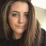 Jovem confunde sintomas com insolação, mas descobre tumor no cérebro Jovem confunde sintomas com insolação, mas descobre tumor no cérebro