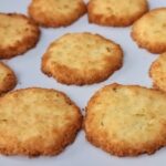 Só 3 ingredientes e low carb! Sem açúcar, farinha e leite - Biscoitinho delicioso e fácil Só 3 ingredientes e low carb! Sem açúcar, farinha e leite - Biscoitinho delicioso e fácil