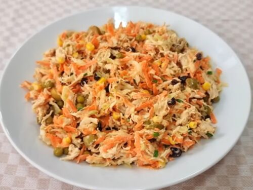 Salpicão de frango cremoso sem maionese! Leve, poucos carboidratos e rico em proteínas - Delicioso!