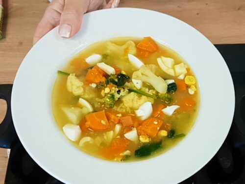Emagrecer e desinflamar? Este caldo delicioso vai te surpreender! Fácil, barato e rápido
