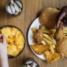 Alimentos ultraprocessados podem estar destruindo seu cérebro, alertam cientistas; entenda