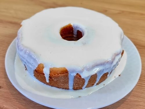 Bolo de leite em pó sem açúcar e sem glúten - Fácil, rápido e saudável