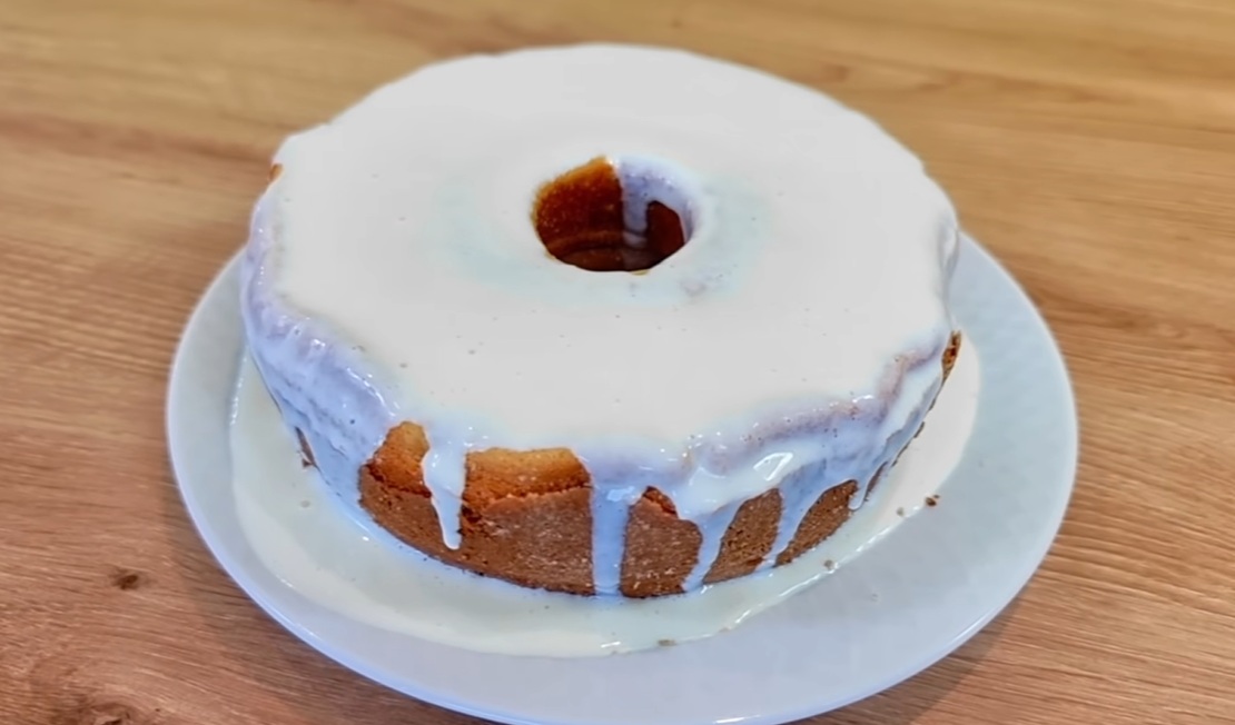 Bolo de leite em pó sem açúcar e sem glúten - Fácil, rápido e saudável