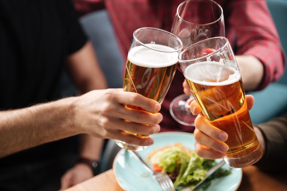 Estudo descobre por que fígado não se regenera mesmo ao parar de beber