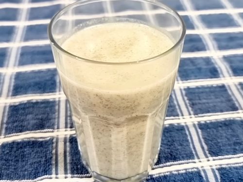 Leite de chia anti-inflamatório: rico em ômega-3 e fibras, sem lactose (Vegano) - Fácil e rápido